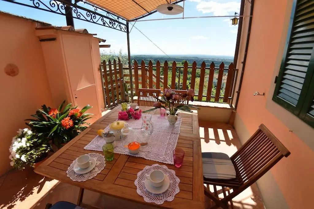 Alla Collina Del Sole Lucca 0*,  İtalya