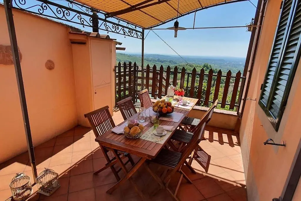 Alla Collina Del Sole Lucca 0*,  İtalya
